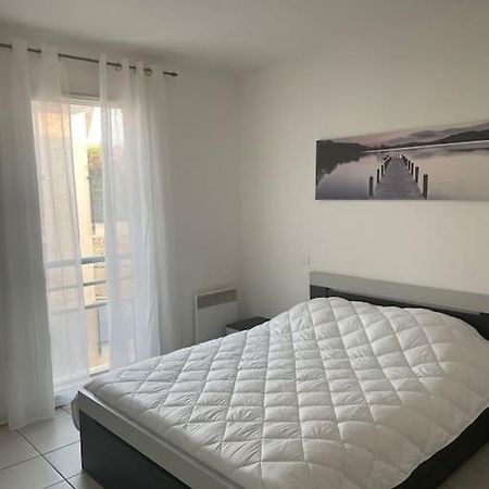 Appartement 2 Pieces เฟรฌูส ภายนอก รูปภาพ